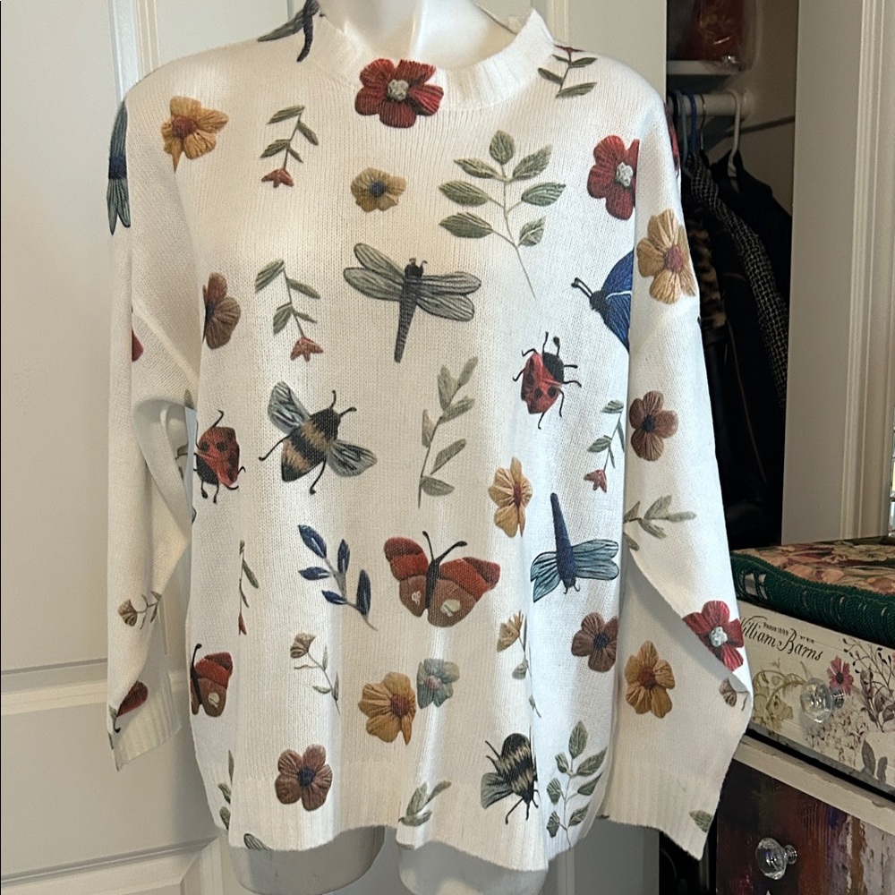SHEIN White Sweater with Floral and Insect Design